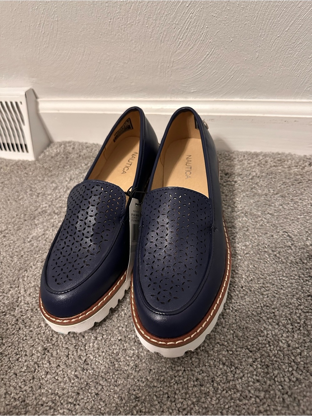 Nautica Navy Slip-On Loafers, Women’s Size 7, NWT
